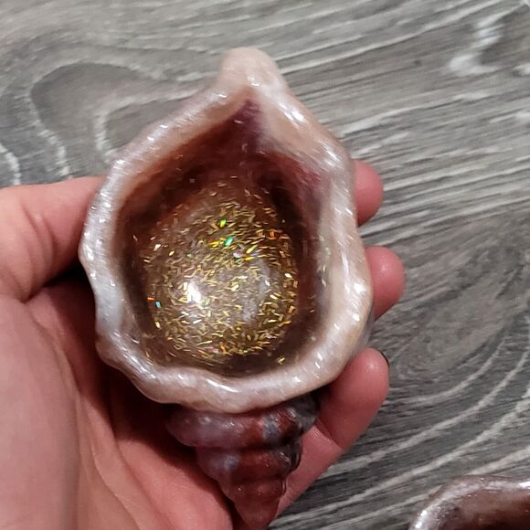 Set of 3 Resin Conch Shell Trinket Trays - Picture 4 of 16